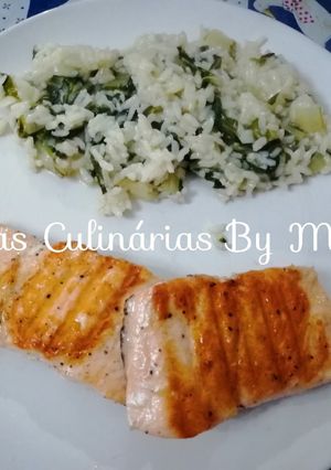 Foto de Salmão Grelhado com Arroz de Acelgas