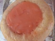 Una foto de pan dulce con fecula de maíz