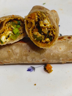 முட்டை பன்னீர் ரோல் செய்முறை முக்கிய புகைப்படம்