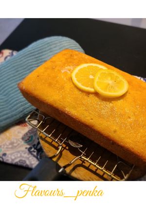 A picture of Lemon loaf cake.