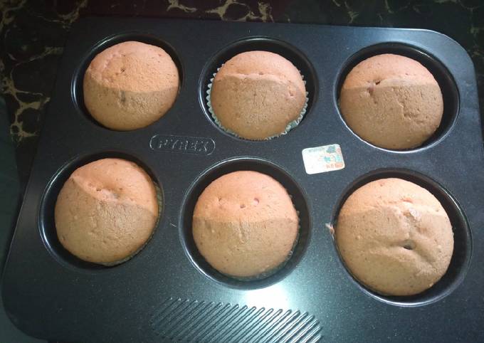 Recipe of Super Quick Strawberry chocolate cupcakes