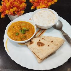 A picture of Arbi Masala Curry in curd.