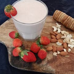 A picture of Strawberry smoothie.