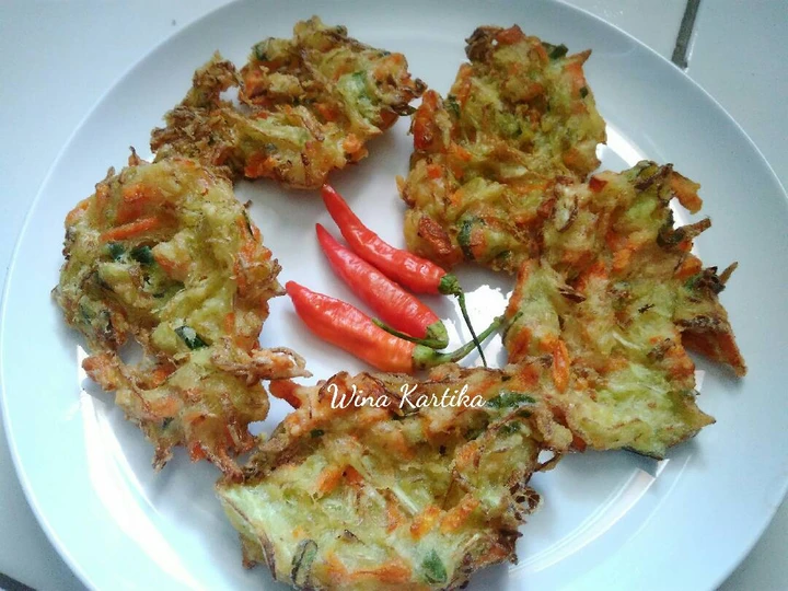 Langkah Mudah untuk Menyiapkan Resep Bakwan Sayur / bala - bala kriuk krenyes yang Menggugah Selera Anti Ribet, Lezat