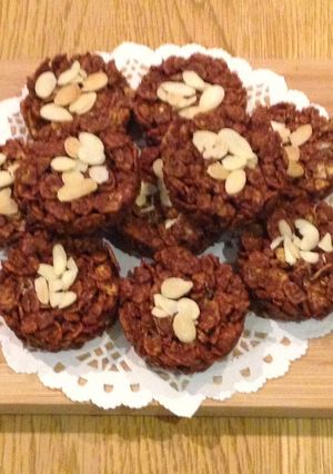 A picture of Chocolate crunch biscuits.