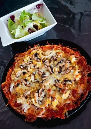 Une photo de Pizza au poulet/curry light