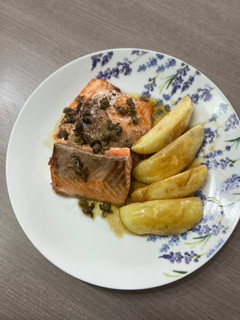Una foto de Salmón a la plancha