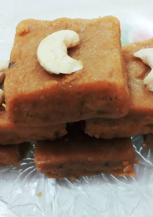 A picture of Besan ki barfi.