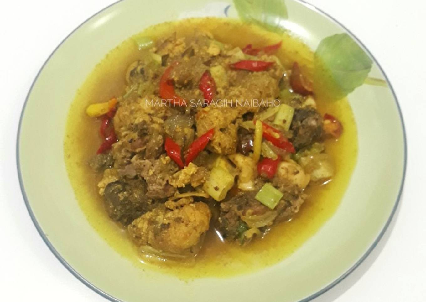 Jeroan Ikan Bumbu Bawang