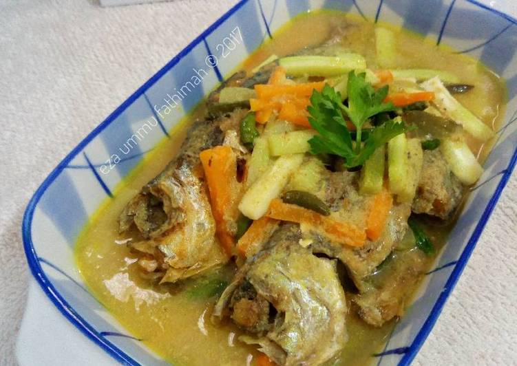 Bagaimana meracik Ikan Acar Kuning yang Bikin Ngiler