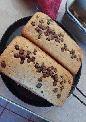 Una foto de Panque de plátano y chispas de chocolate