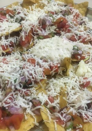 A picture of Mexican Nachos - Salsa.