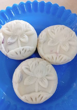 Hình của món Bánh trung thu bằng bột gạo.