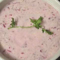 A picture of Beetroot kachari raita.