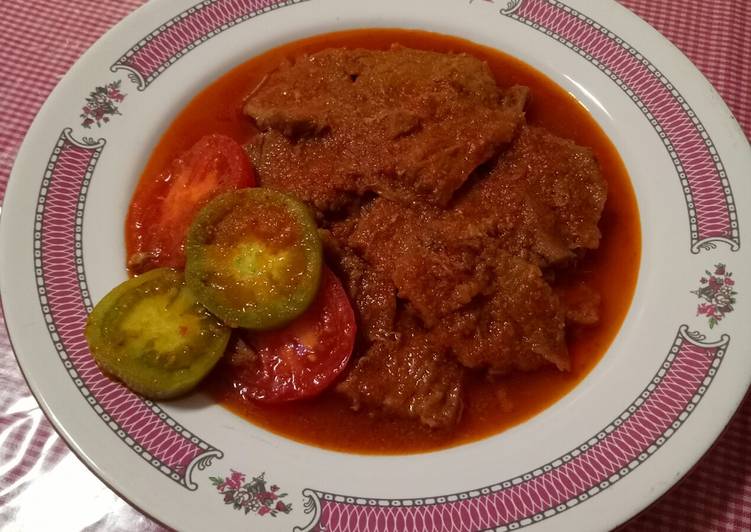 Lapis daging sapi