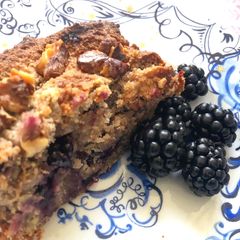 A picture of Pear and blackberry cake - vegan and GF.