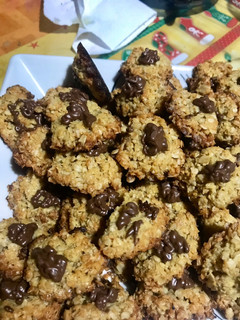 Una foto de Galletas de avena y coco con un toque de chocolate