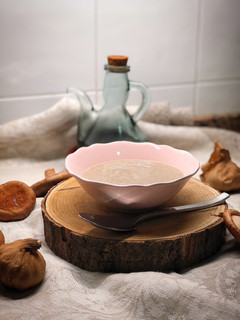 Una foto de Crema de setas, cremosamente buena!!