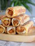 Canutillos de Torrija rellenas de Manzana Caramelizada y Queso Cremoso