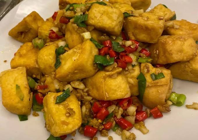 Tahu krispi pedas gurih (Chinese food)