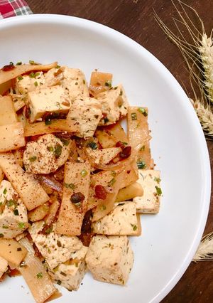 Hình của món 🌱 Đậu Hủ Xào Măng Tre Tương Hột Chay (Vegan).