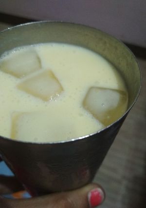 A picture of Mango shake.