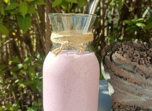 Une photo de 🥥 Milkshake coco fruits rouges