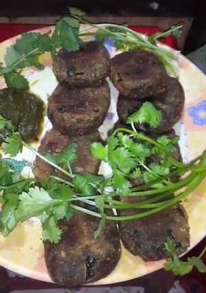 নিরামিষ ছানা - পালং এর কাটলেট (Niramish chana palak cutlet recipe in Bengali) রেসিপির প্রধান ছবি