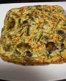 Tortilla cuadrada de sobras (espárragos, pimientos y champiñones)