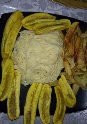 A picture of Deep fried bananas.