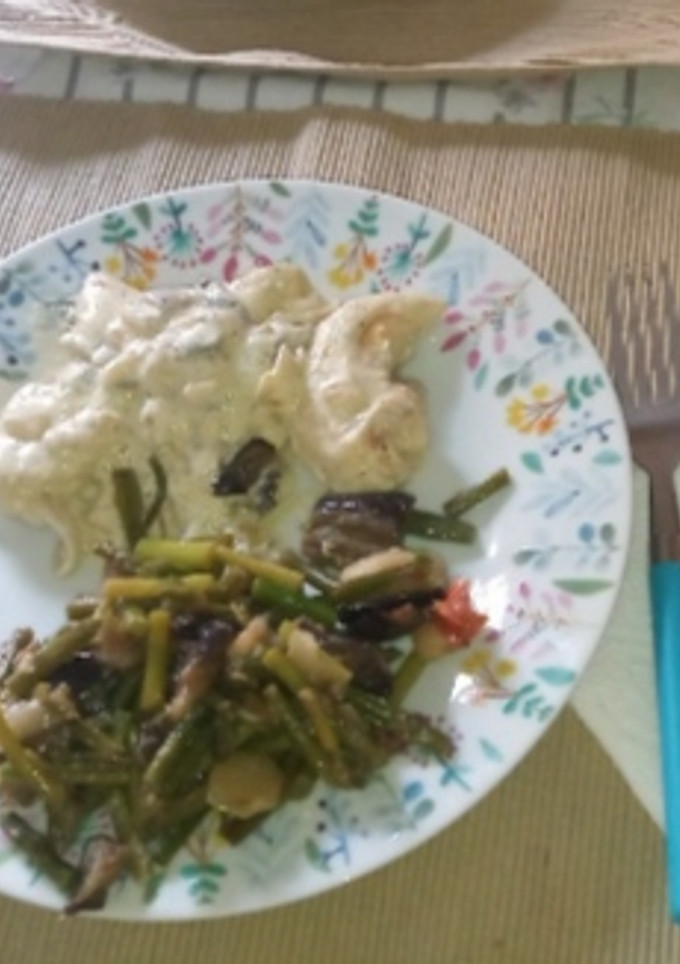 Una foto de Pollo con nata