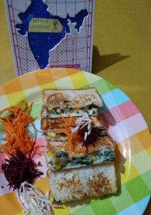 A picture of Cheesy Spinach and Corn Sandwich.