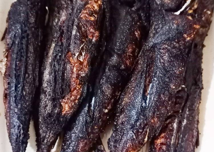 Ikan Goreng Hitam Suamiku😲😋, Viral