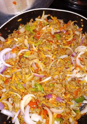 A picture of Samosa filling.