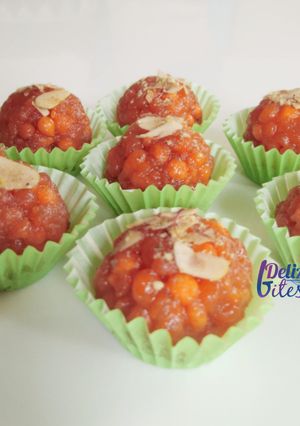 બુંદીના લાડુ (Boondi na ladu recipe in gujarati) રેસીપી મુખ્ય ફોટો