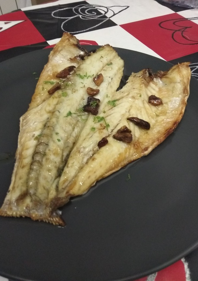 Una foto de 🐟 Lubina a la donostiarra