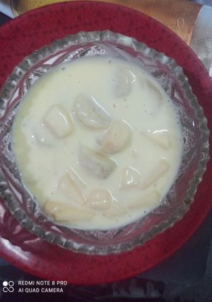 फ्रूट कस्टर्ड (Fruit custard recipe in Hindi) रेसिपी मुख्य फोटो