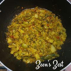 A picture of Turai Aloo/Ridge Gourd and Potato Curry.