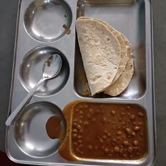 A picture of Chana masala.