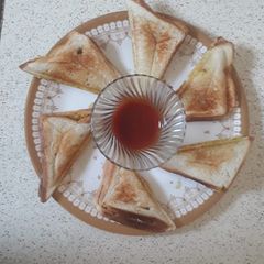 A picture of Bread Sandwich.
