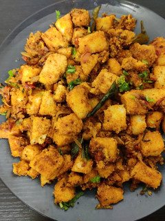தவா பிரை இட்லி (Tawa fry idly) செய்முறை முக்கிய புகைப்படம்
