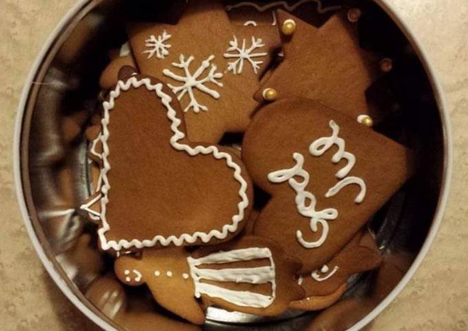 Step-by-Step Guide to Prepare Quick Gingerbread biscuits