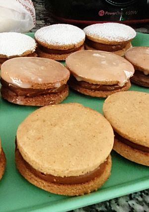 Una foto de Alfajores integrales