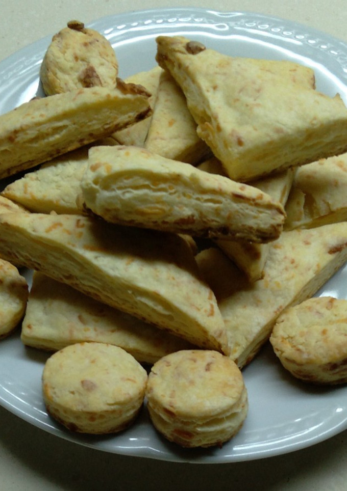Una foto de Scones de queso! Deliciosooos🧀 ❤
