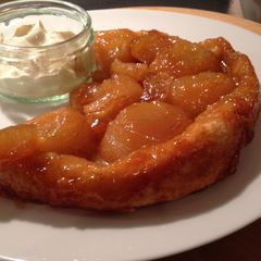 A picture of Tarte Tatin with Brandy Cream.