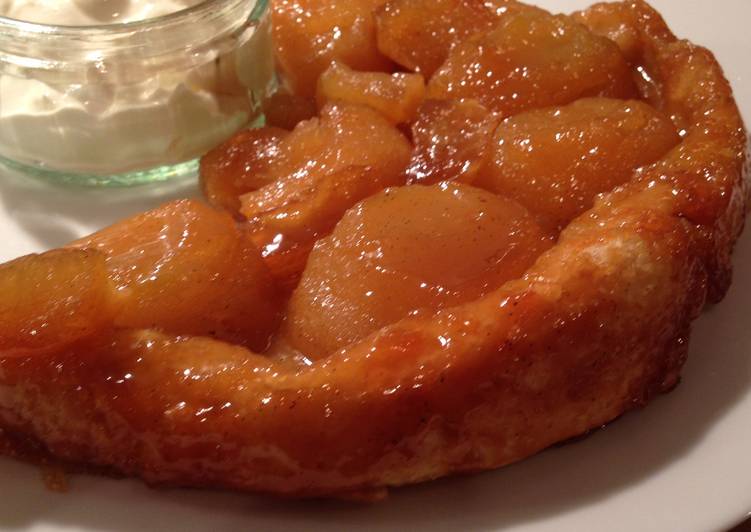 Steps to Prepare Super Quick Homemade Tarte Tatin with Brandy Cream