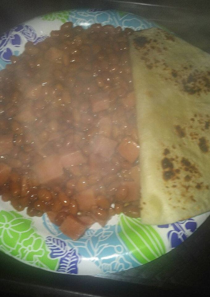 A picture of Bacon Spam and Beans.