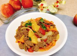 Hình của món Thịt bò xào thơm.