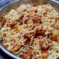 Karahi Noodles A picture of Karahi Noodles.