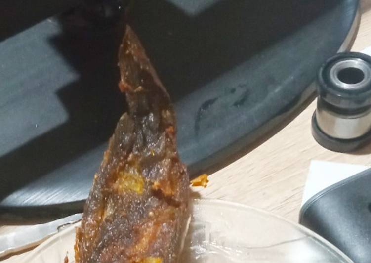 Cara Membuat Ikan lele bumbu racik langsung lheppp 😛😛 Sedap Nikmat